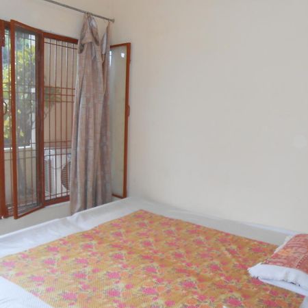 Maruti Guest House Varanasi Ngoại thất bức ảnh